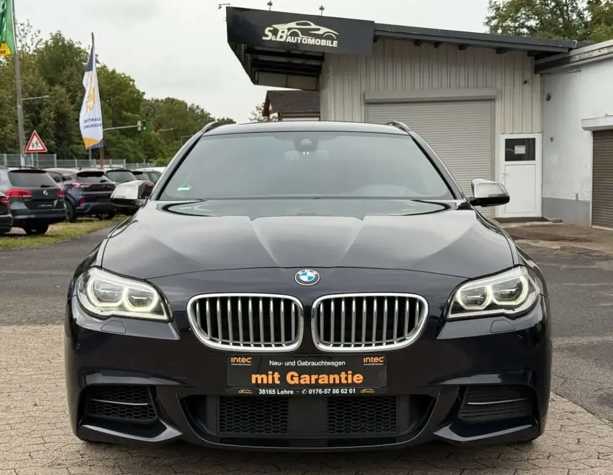 Gebraucht BMW 550 381 PS (280 kW) 2015 Carbonschwarz Kombi
