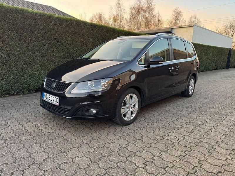 Schwarz Gebraucht 2014 Seat Alhambra Style Van / Kleinbus | 9.900 € (Etwas zu teuer) - Bild 1/4