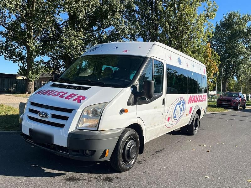 Weiß Gebraucht 2009 Ford Transit Van / Kleinbus | 5.999 € - Bild 1/4