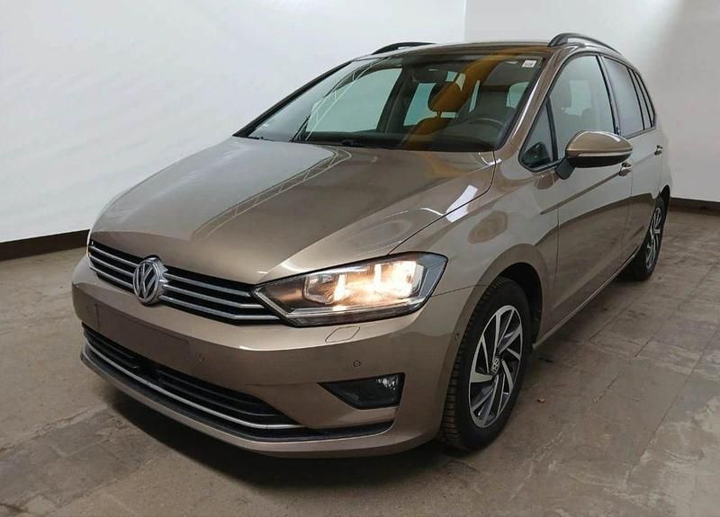 Gebraucht VW Golf VII Sound 110 PS (80 kW) 2017 Gold Limousine