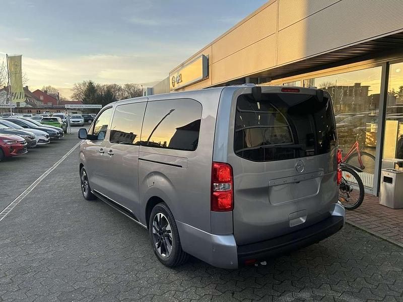 Neu Opel Zafira Edition 177 PS (130 kW) 2025 Kontrast grau metallic Van / Kleinbus