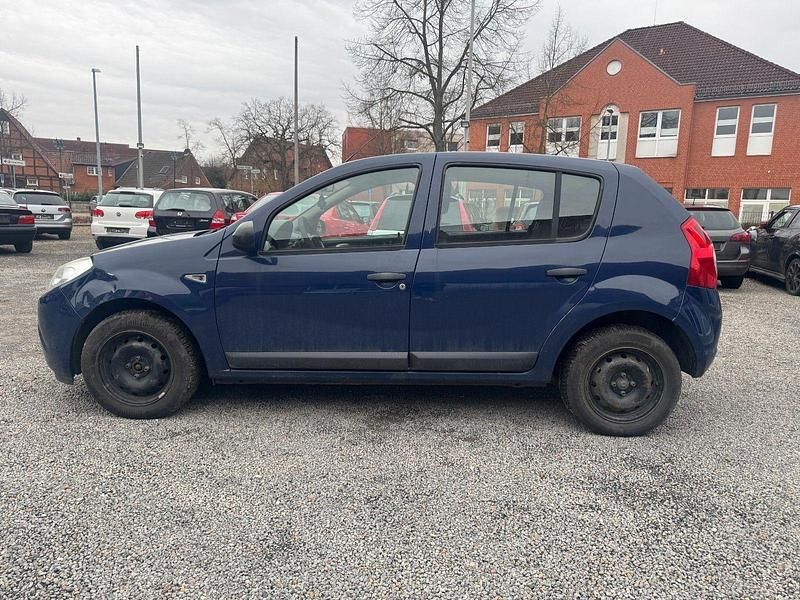 Gebraucht Dacia Sandero Ambiance 75 PS (55 kW) 2009 Blau Kleinwagen