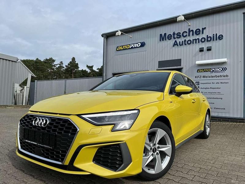 Pythongelb metallic Gebraucht 2023 Audi A3 e-tron S-Line Kleinwagen | 29.990 € (Fairer Preis) - Bild 1/4