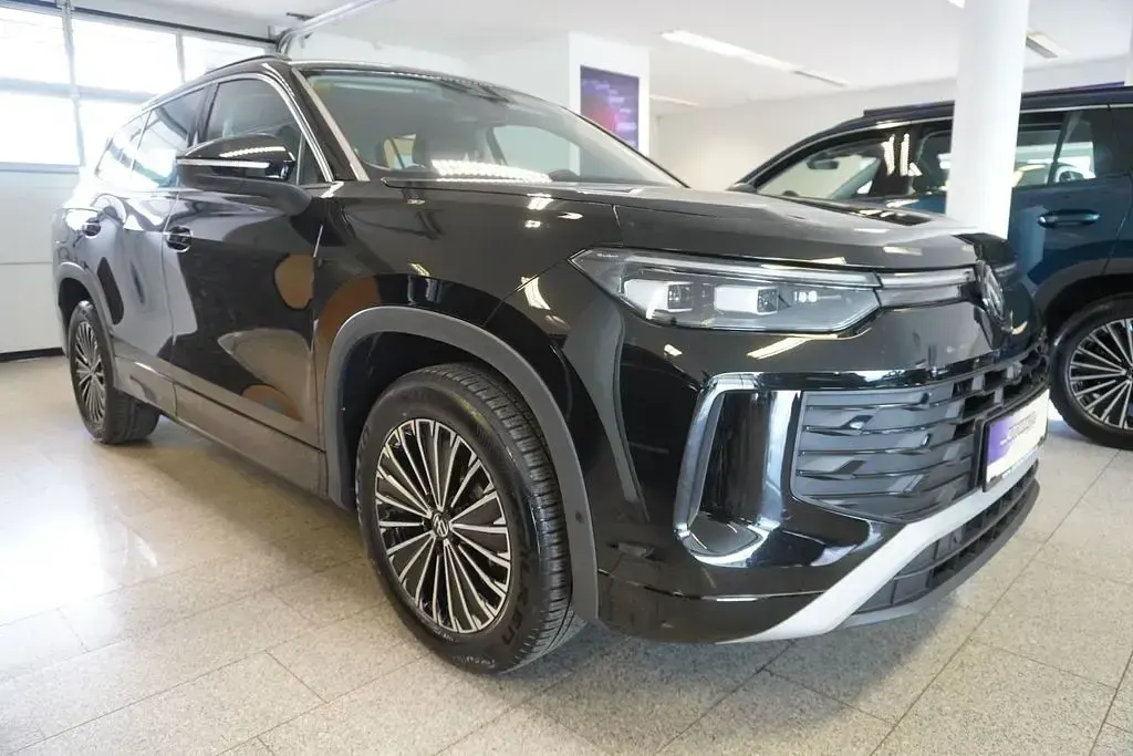 Gebraucht VW Tayron Life 150 PS (110 kW) 2025 Schwarz SUV