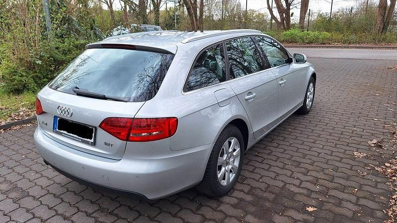 Gebraucht Audi A4 Ambiente 120 PS (88 kW) 2009 Silber Kombi