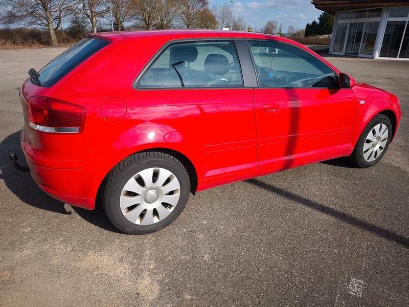 Gebraucht Audi A3 S-Line 102 PS (75 kW) 2006 Rot Kleinwagen