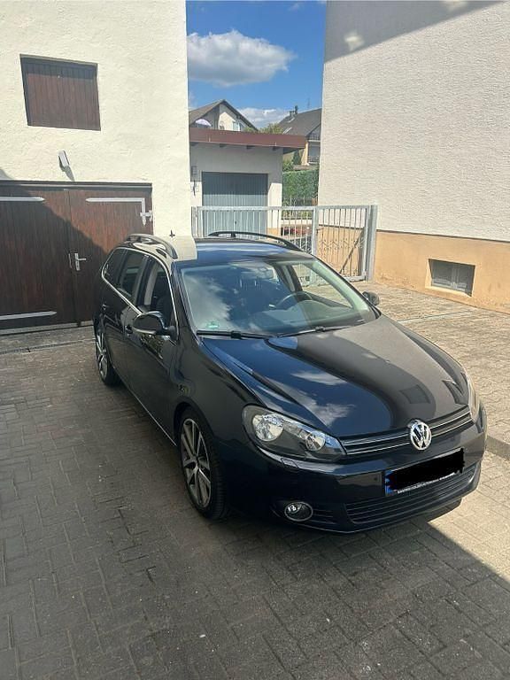 Schwarz Gebraucht 2010 VW Golf VI Kombi | 6.499 € (Etwas zu teuer) - Bild 1/4
