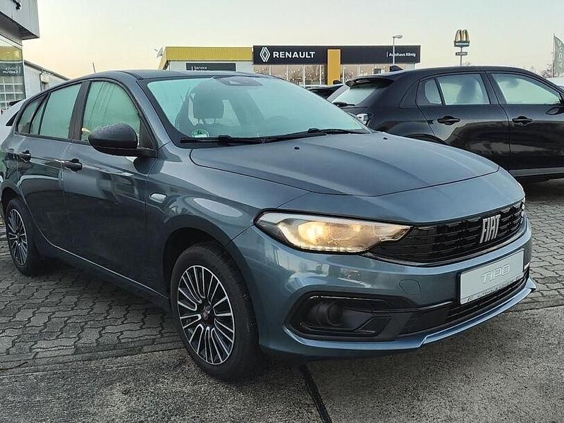Gebraucht Fiat Tipo Tech 131 PS (96 kW) 2023 Blau Kombi