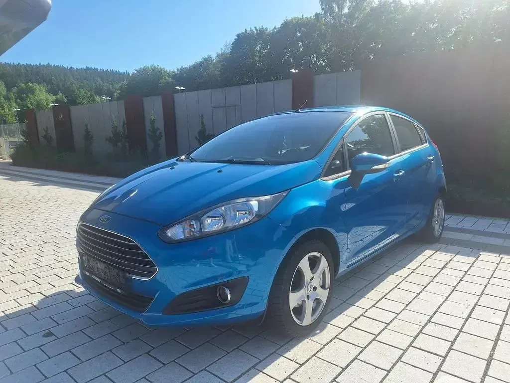 Brugt Ford Fiesta 101 HK (74 kW) 2015 Blå Hatchback
