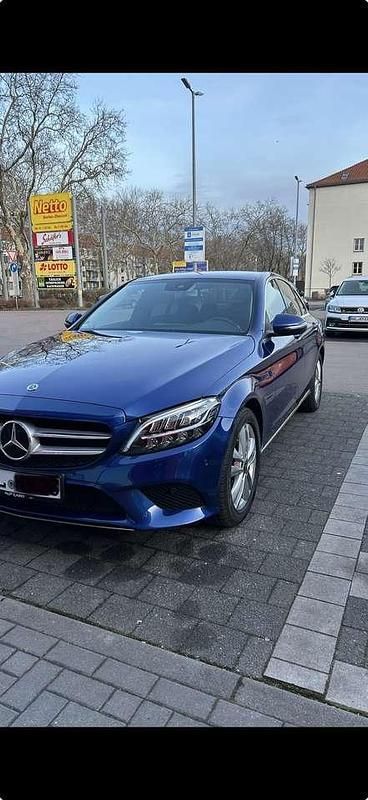 Gebraucht Mercedes C180 156 PS (114 kW) 2020 Blau Limousine