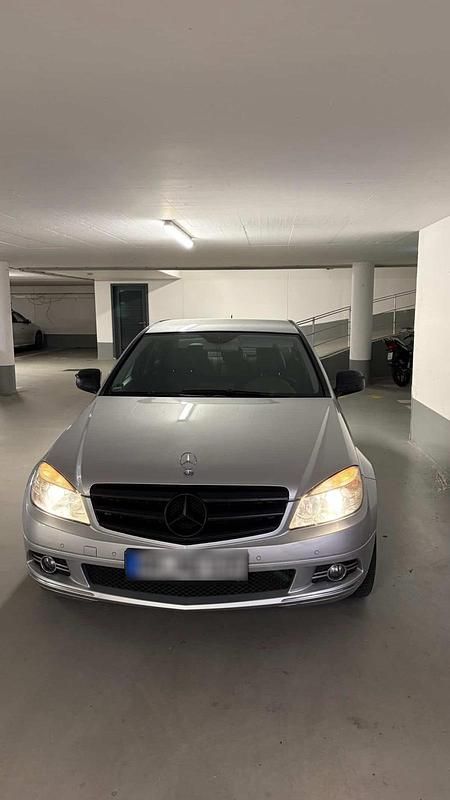 Gebraucht Mercedes C220 170 PS (125 kW) 2008 Silber Limousine
