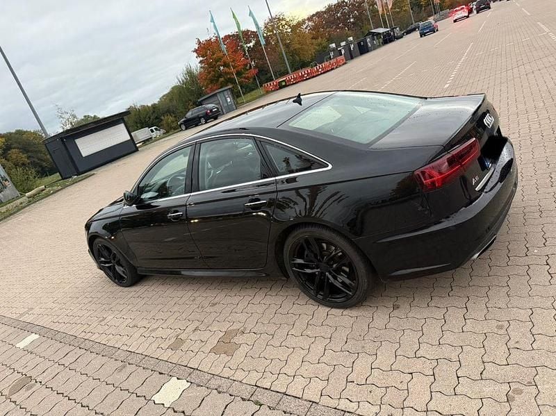 Usata Audi A6 218 CV (160 kW) 2018 Nero Berlina