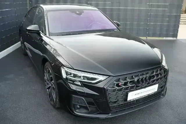 Gebraucht Audi S8 Sport 571 PS (419 kW) 2023 Schwarz Limousine