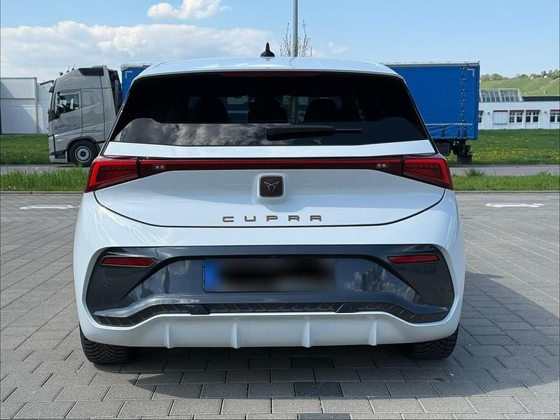 Usata Cupra Born e-Boost 150 kW (204 CV) 2022 Bianco Utilitaria