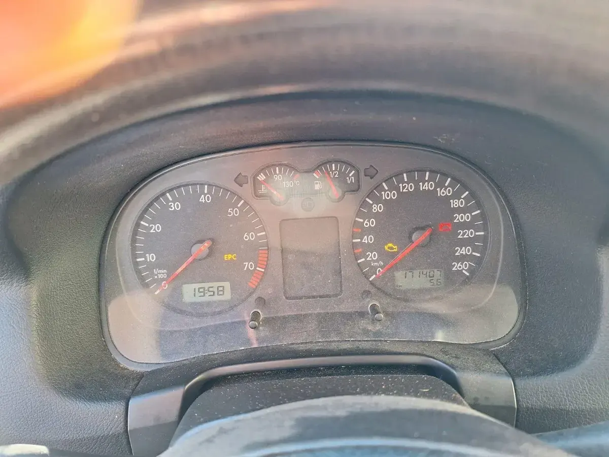 Brugt VW Bora Basis 105 HK (77 kW) 2002 Grå Sedan