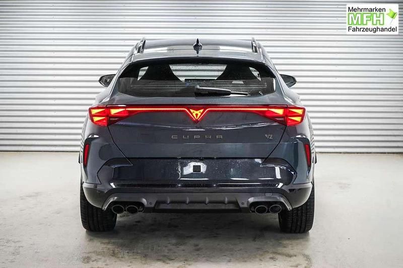 Neu Cupra Formentor VZ 333 PS (244 kW) 2025 Fjord blau uni () SUV