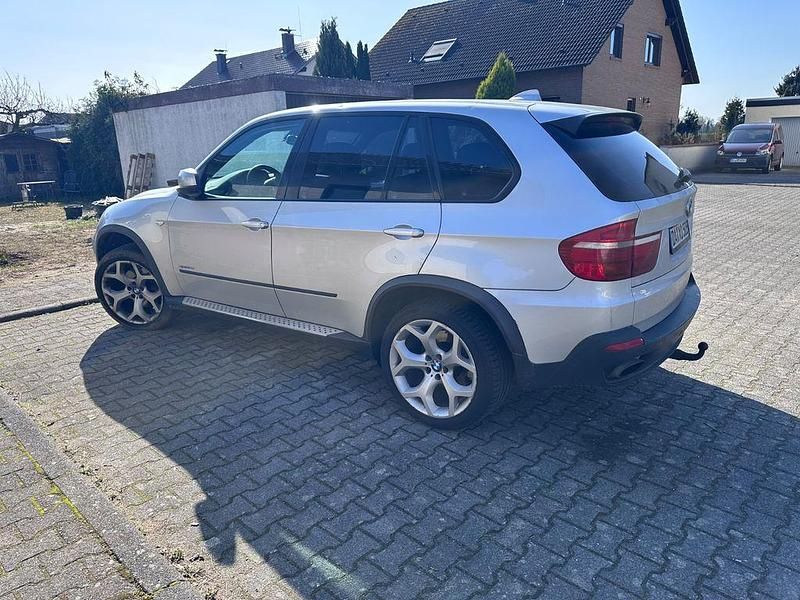 Gebraucht BMW X5 286 PS (210 kW) 2009 Silber SUV