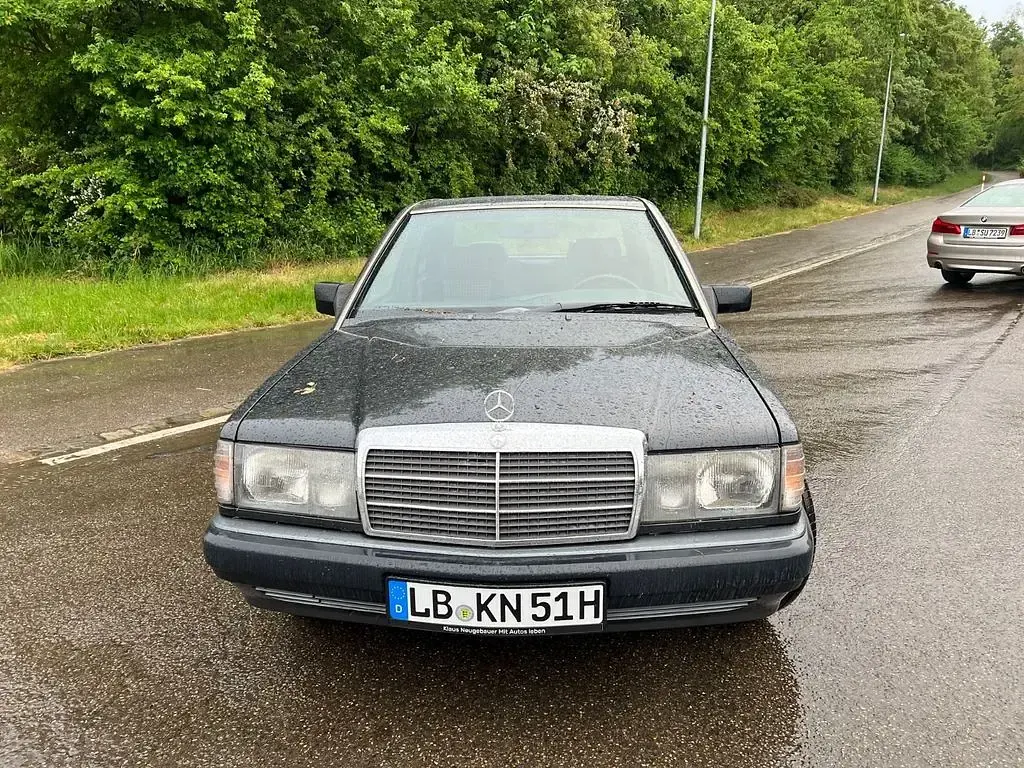 Gebraucht Mercedes 190 Sportline 132 PS (97 kW) 1990 Schwarz Limousine