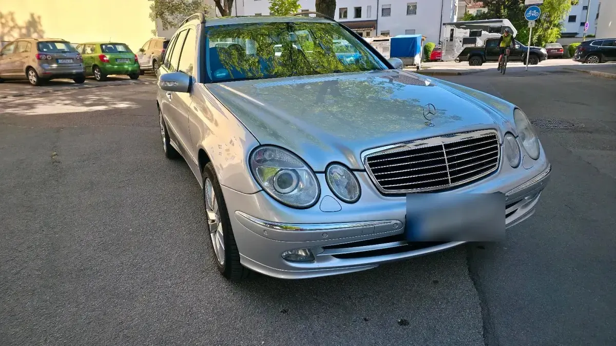 Gebraucht Mercedes E320 225 PS (165 kW) 2005 Silber Kombi