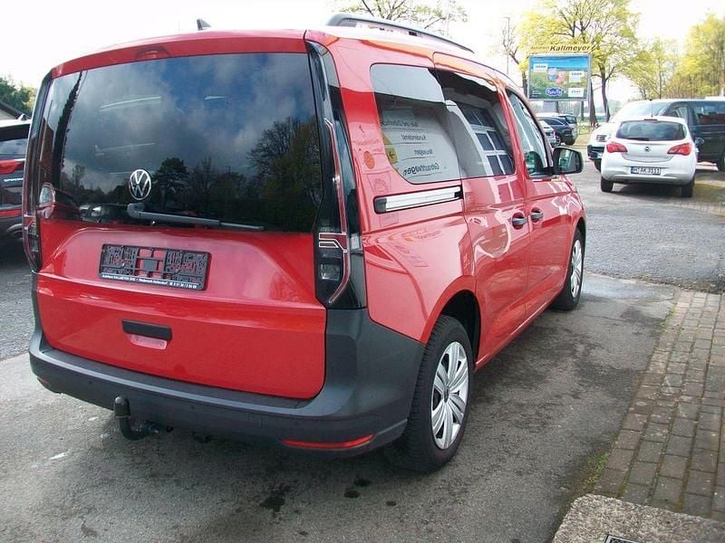 Gebraucht VW Caddy 75 PS (55 kW) 2022 Rot Van / Kleinbus