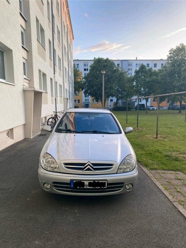Silber Gebraucht 2003 Citroën Xsara Limousine | 1.500 € (Fairer Preis) - Bild 1/4