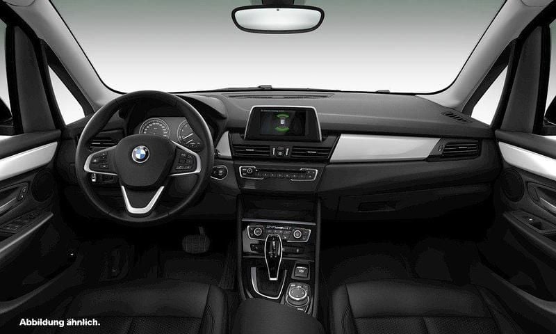 Gebraucht BMW 220 Active Tourer Advantage 192 PS (141 kW) 2019 Glaciersilber Van / Kleinbus
