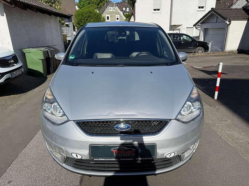 Gebraucht Ford Galaxy Ghia 140 PS (102 kW) 2009 Polarsilber metallic Van / Kleinbus
