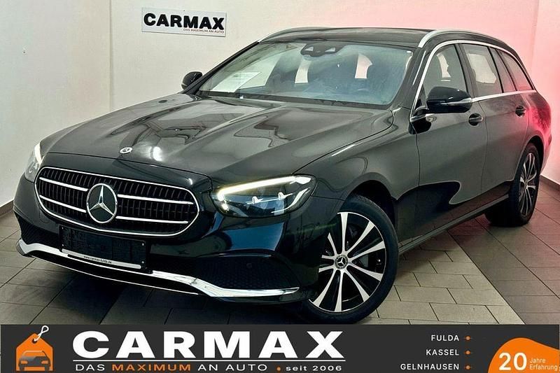 Schwarz/baltic black Gebraucht 2022 Mercedes E300 Avantgarde Kombi | 30.400 € (Guter Preis) - Bild 1/4