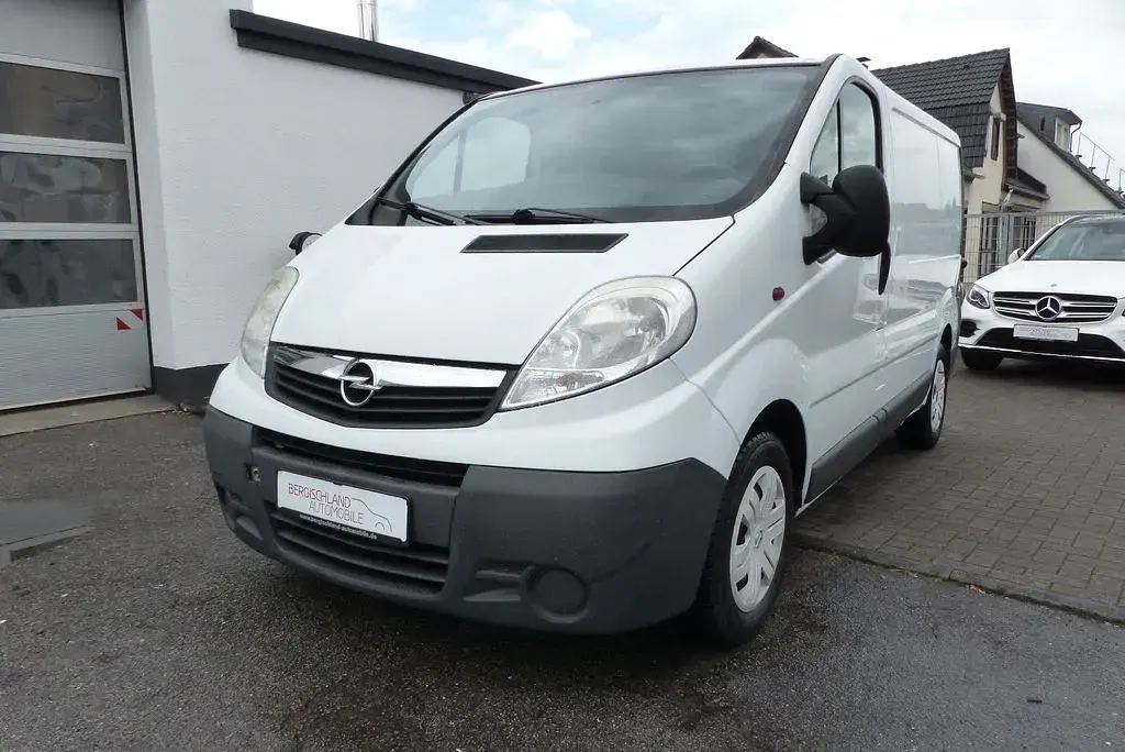 Gebraucht Opel Vivaro 90 PS (66 kW) 2011 Weiß Van / Kleinbus