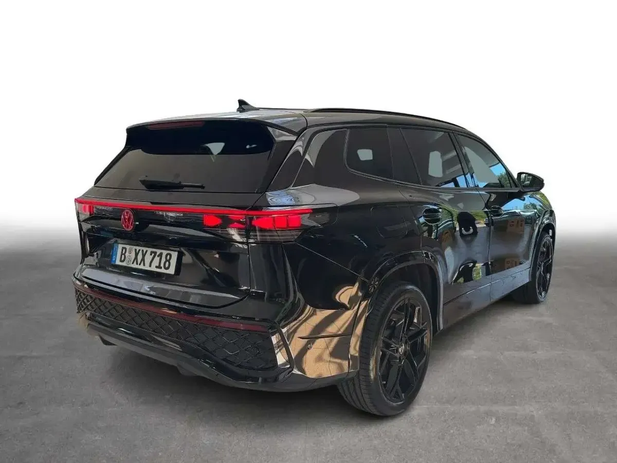 Gebraucht VW Tayron R-line 272 PS (200 kW) 2026 Grenadillschwarz metallic SUV