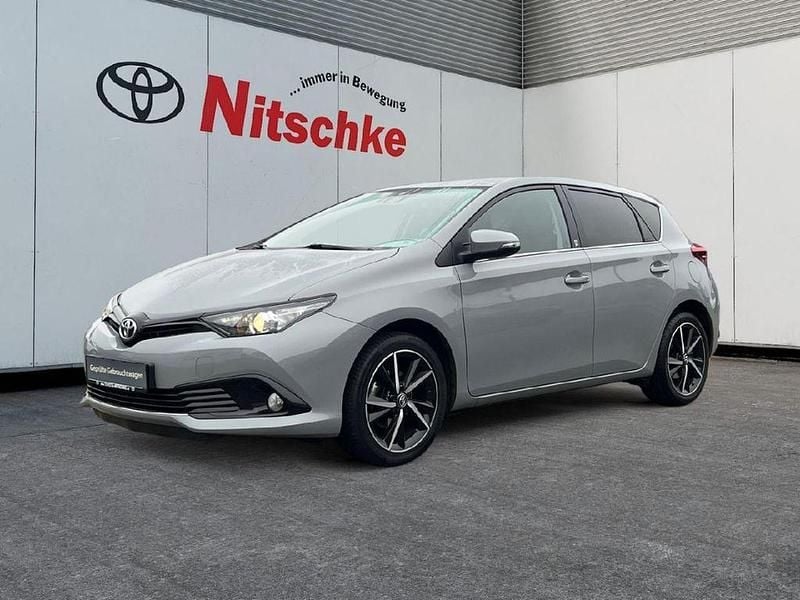 Grau Gebraucht 2018 Toyota Auris Team Limousine | 12.990 € (Fairer Preis) - Bild 1/1