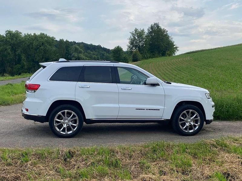 Weiß Gebraucht 2020 Jeep Grand Cherokee Summit SUV | 27.900 € (Fairer Preis) - Bild 1/4