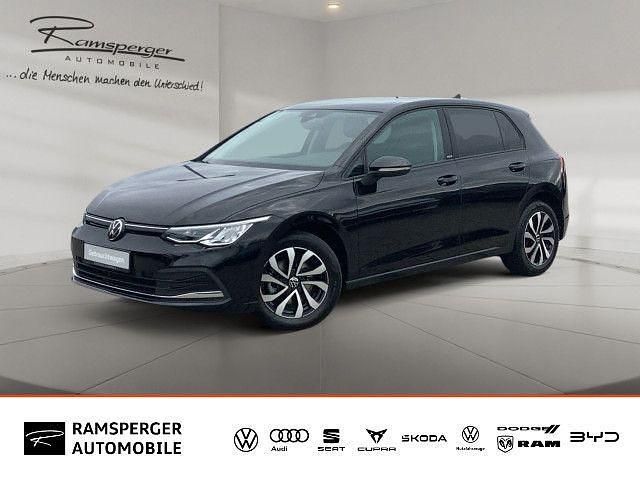 Gebraucht VW Golf VIII Active 150 PS (110 kW) 2022 Schwarz Limousine