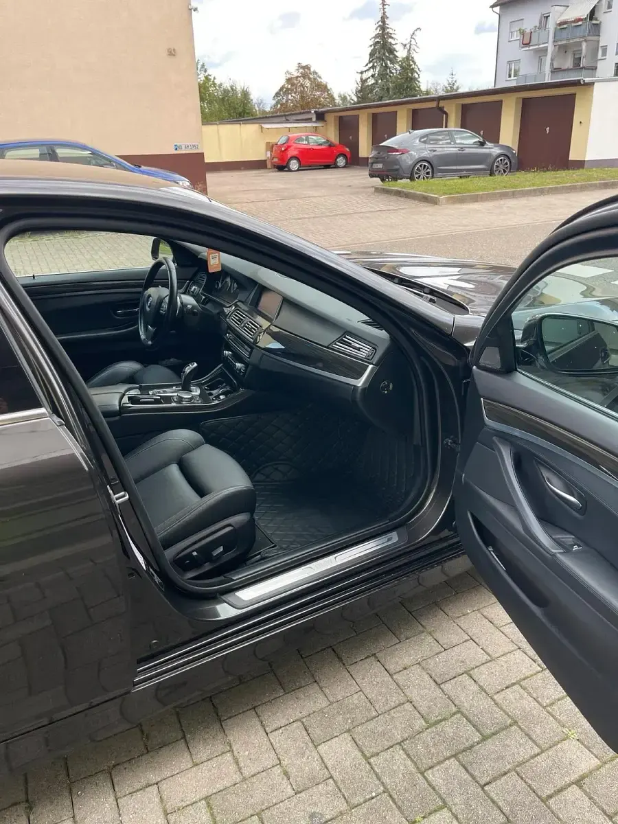 Gebraucht BMW 530 258 PS (189 kW) 2014 Limousine