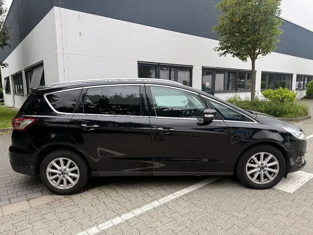 Gebraucht Ford S-MAX S 160 PS (117 kW) 2018 Schwarz Van / Kleinbus
