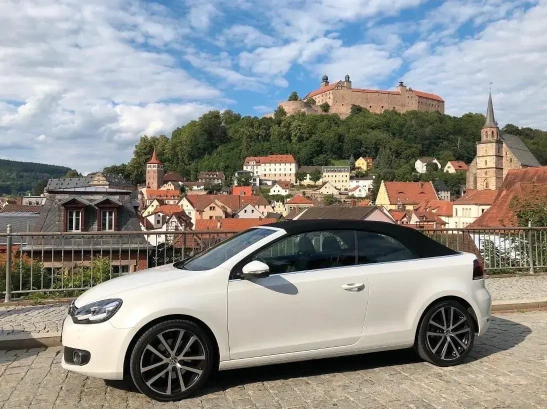 Gebraucht VW Golf Cabriolet 160 PS (117 kW) 2012 Weiß Cabrio