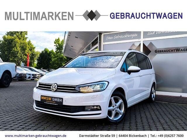 Weiß Gebraucht 2016 VW Touran Comfortline Van / Kleinbus | 11.490 € (Fairer Preis) - Bild 1/4