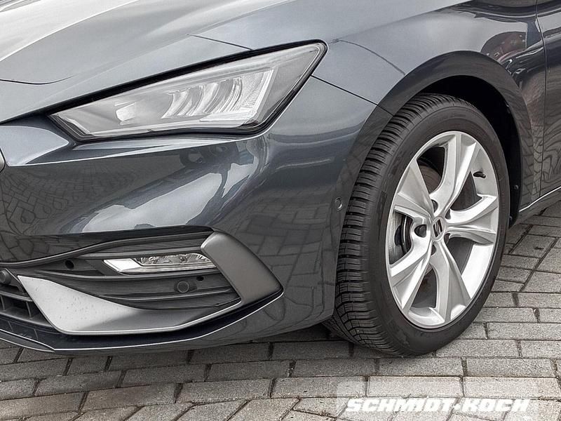 Gebraucht Seat Leon FR 150 PS (110 kW) 2025 Magnetic tech (grau) Limousine