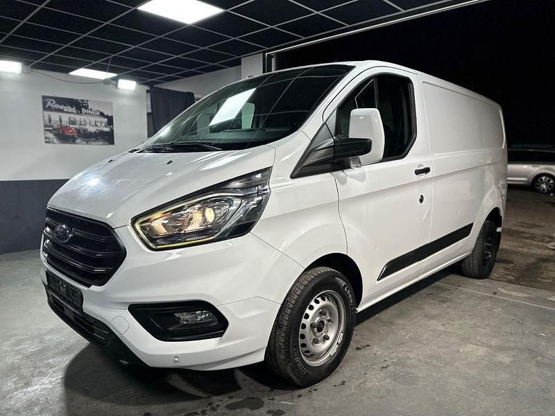 Gebraucht Ford Transit Custom Trend 131 PS (96 kW) 2020 Weiß Van / Kleinbus