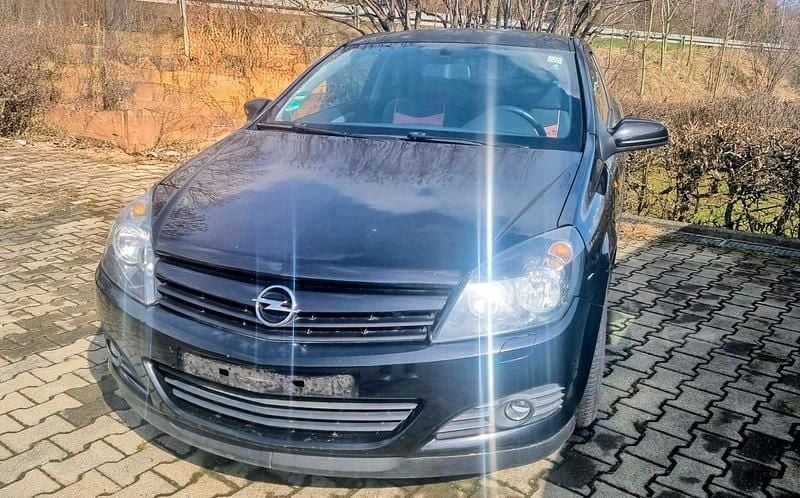 Gebraucht Opel Astra GTC 105 PS (77 kW) 2005 Schwarz Coupé