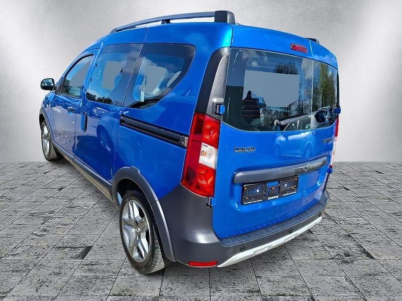 Gebraucht Dacia Dokker Stepway 131 PS (96 kW) 2020 Blau Van / Kleinbus