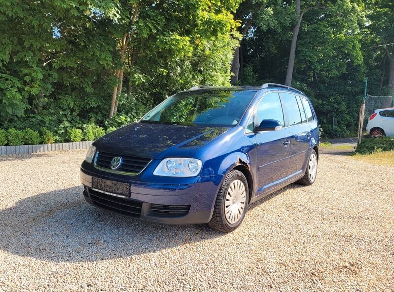Blau Gebraucht 2003 VW Touran Trendline Van / Kleinbus | 1.480 € (Fairer Preis) - Bild 1/4