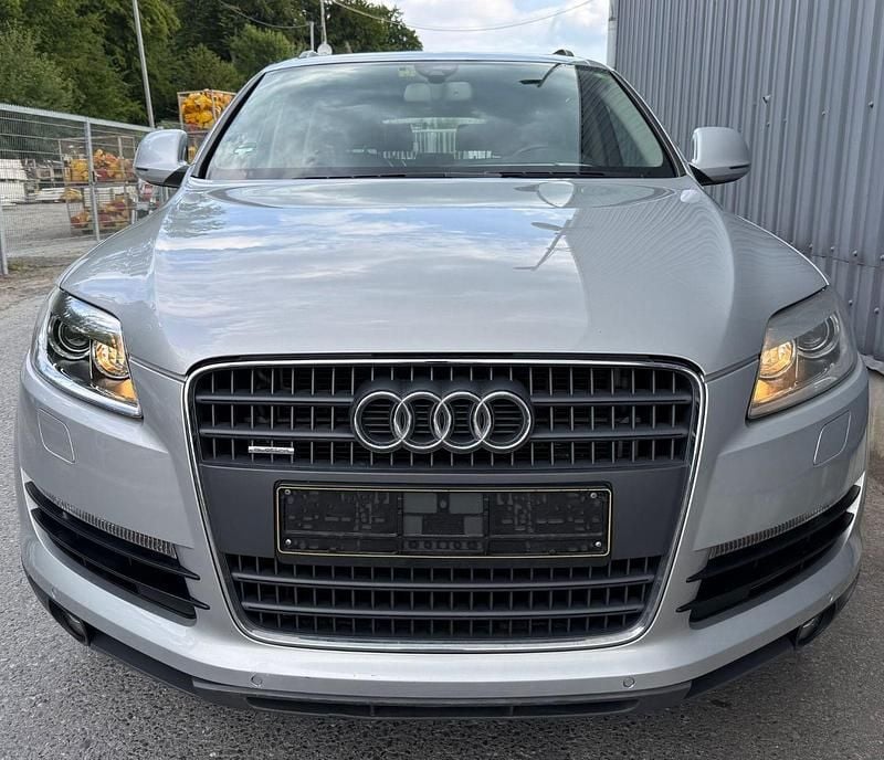 Second-hand Audi Q7 211 CP (155 kW) 2009 Argintiu SUV
