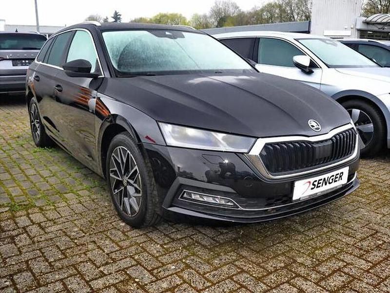 Second-hand Skoda Octavia Style 150 CP (110 kW) 2023 Negru Break