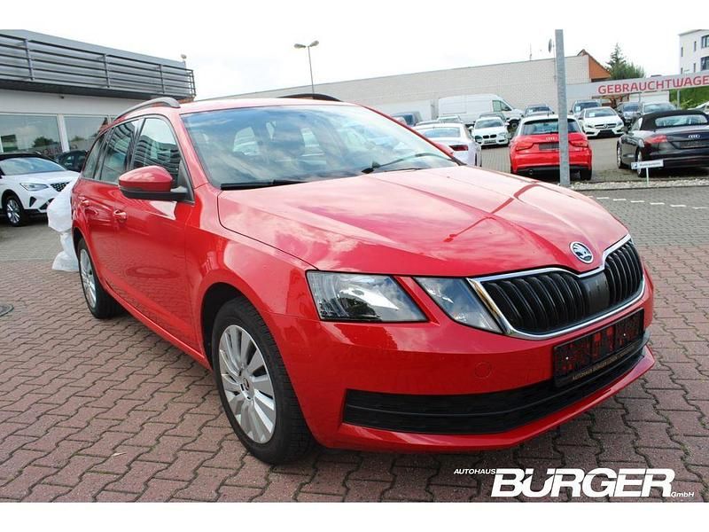 Rot Gebraucht 2018 Skoda Octavia Active Kombi | 12.970 € (Fairer Preis) - Bild 1/4