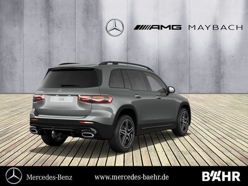 Gebraucht Mercedes GLB200 AMG 150 PS (110 kW) 2023 Mountaingrau SUV