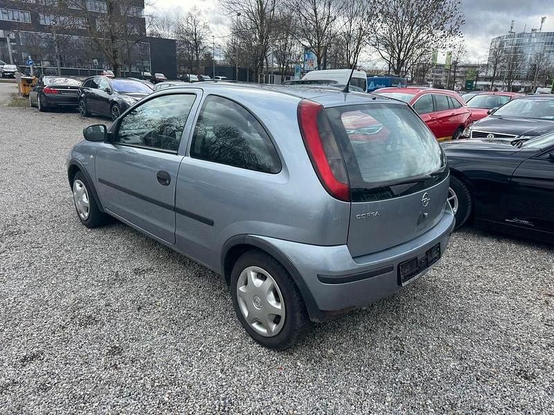 Gebraucht Opel Corsa Basis 80 PS (58 kW) 2005 Other Kleinwagen
