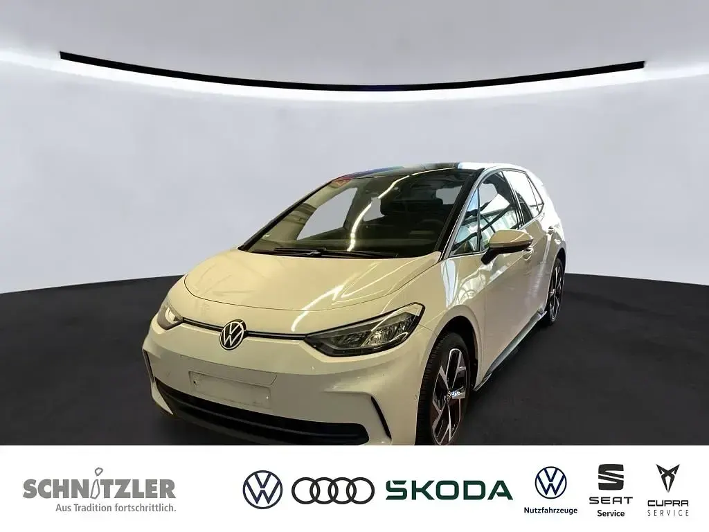 Gebraucht VW ID.3 Pro 150 kW (204 PS) 2024 Weiss Kleinwagen