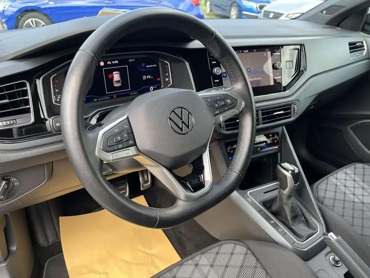 Gebraucht VW Taigo Style 150 PS (110 kW) 2022 Weiß SUV