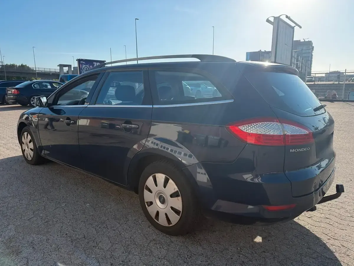 Gebraucht Ford Mondeo 160 PS (117 kW) 2009 Blau Kombi